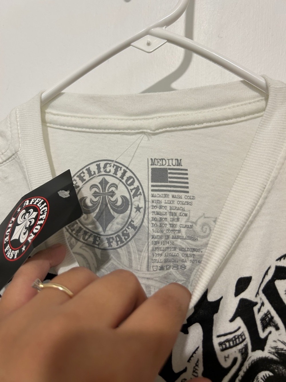 Affliction white & black tee - Picture 4 of 10
